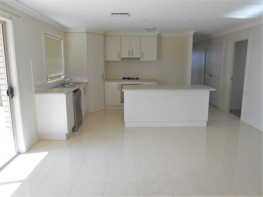 10 Angela Marino Court, Whyalla Norrie, SA, 5608 - Image 2