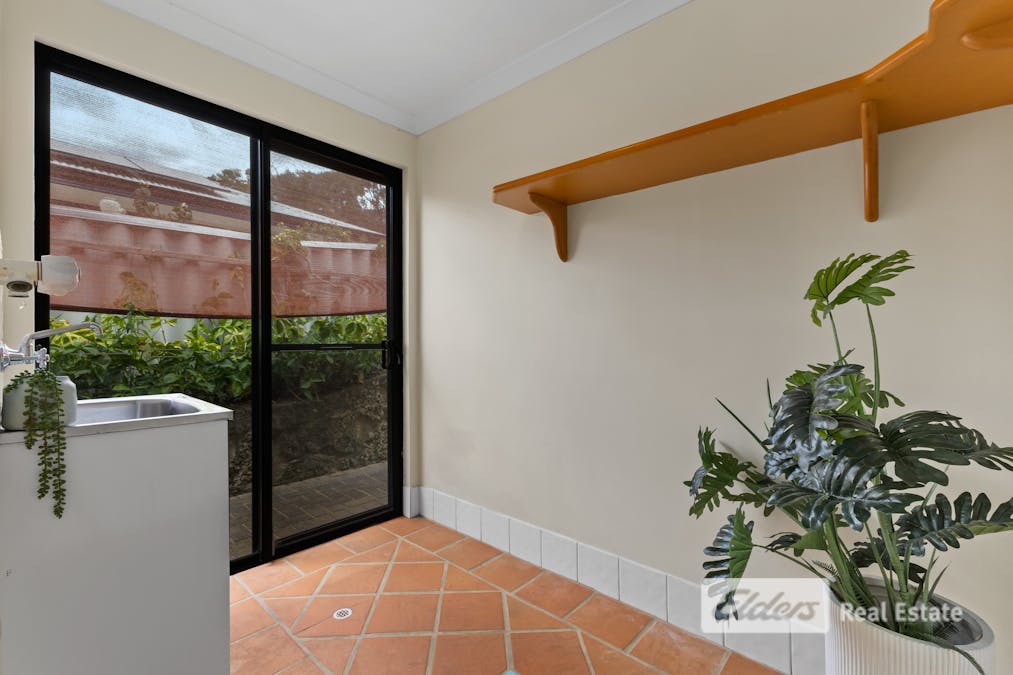 18 Christchurch Place, College Grove, WA, 6230 - Image 17