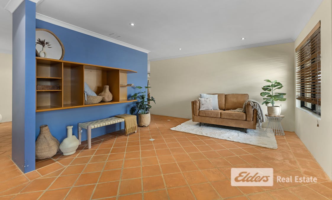 18 Christchurch Place, College Grove, WA, 6230 - Image 3