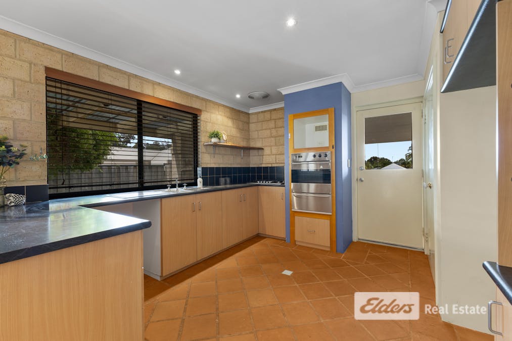 18 Christchurch Place, College Grove, WA, 6230 - Image 7