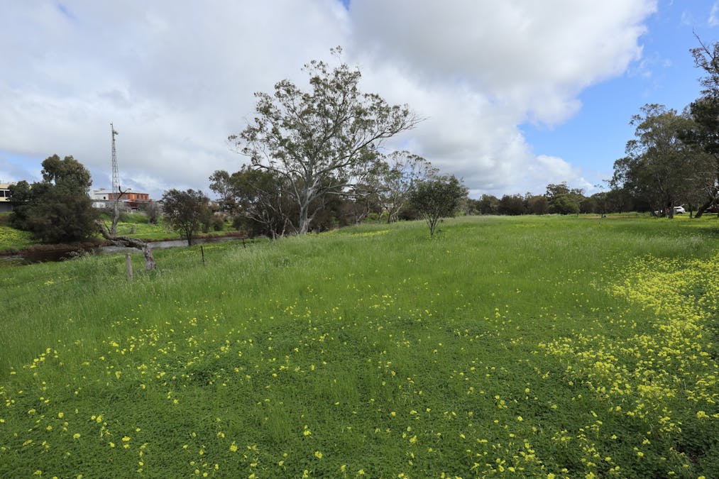 15 Esperance Street, Northam, WA, 6401 - Image 10