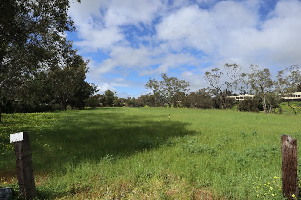 15 Esperance Street, Northam, WA, 6401 - Image 18
