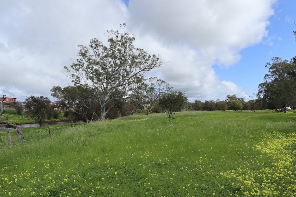 15 Esperance Street, Northam, WA, 6401 - Image 19
