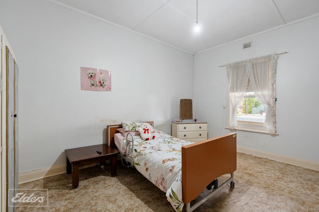 25 Sturt Street, Victor Harbor, SA, 5211 - Image 6