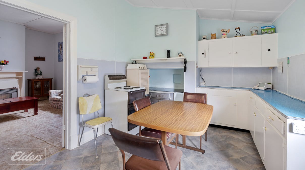 25 Sturt Street, Victor Harbor, SA, 5211 - Image 11
