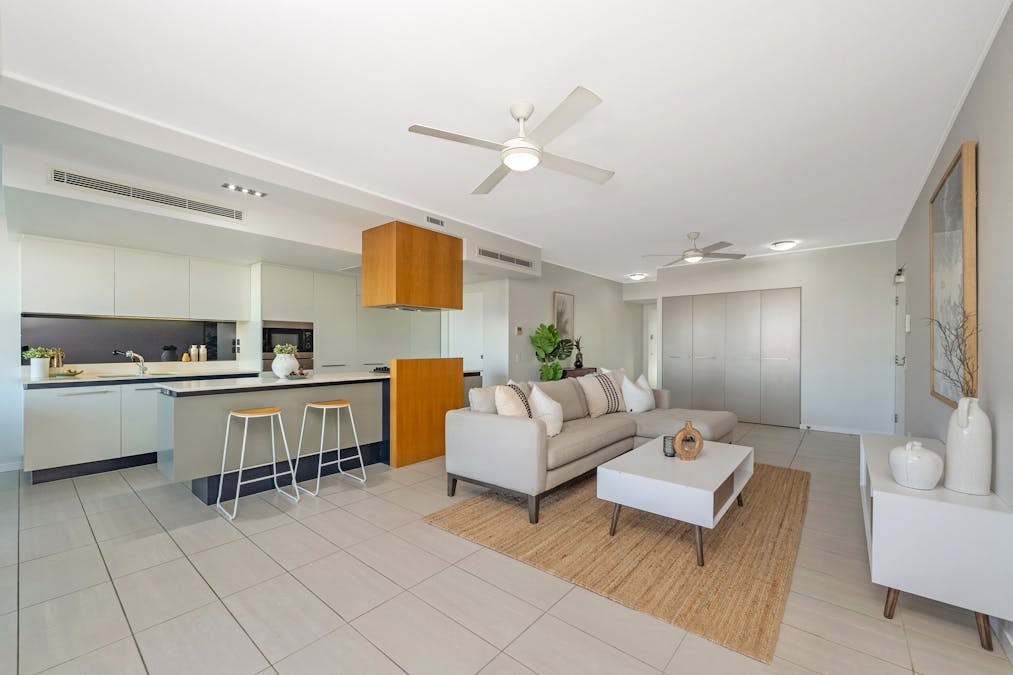 2103/6 Mariners Drive, Townsville City, QLD, 4810 - Image 3