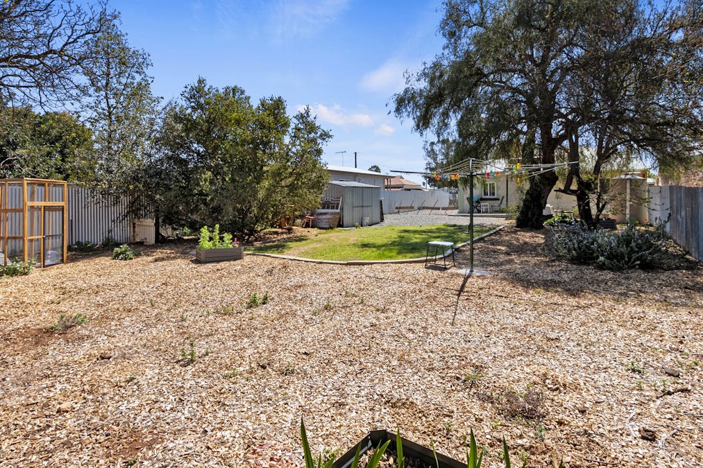 21 Wolfe Street, Jamestown, SA, 5491 - Image 14