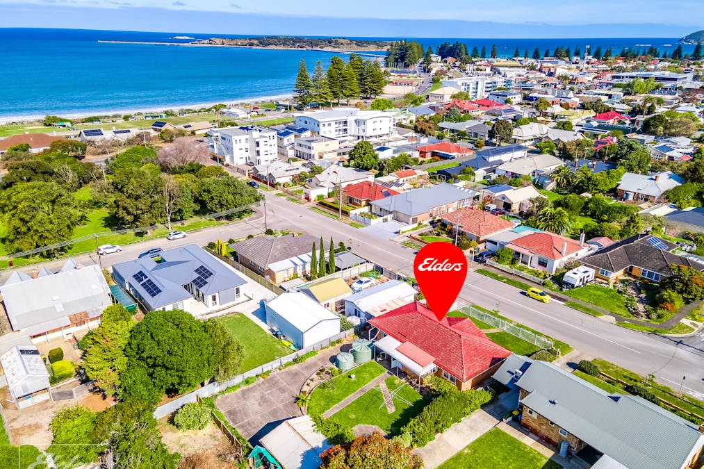 16 Peace Avenue, Victor Harbor, SA, 5211 - Image 1