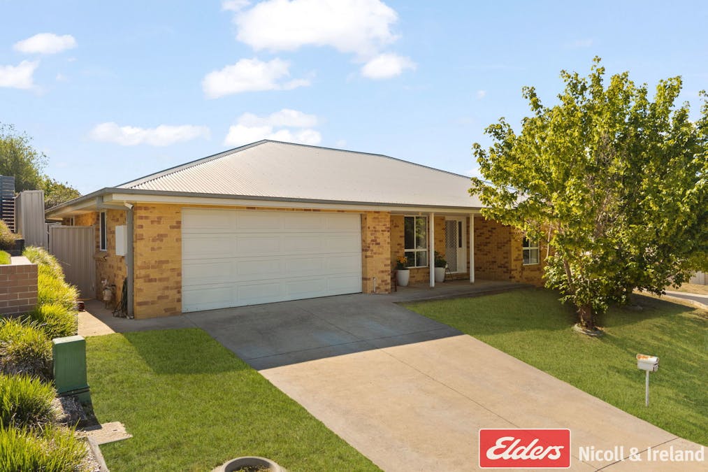 2 Bluegum Close, Kelso, NSW, 2795 - Image 1