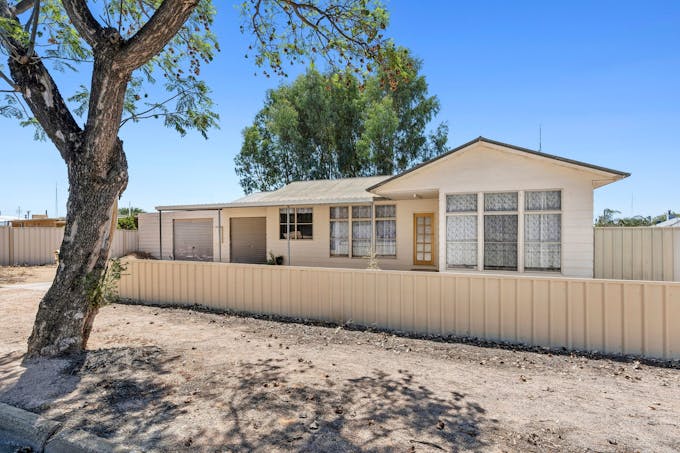 2D Matthews Street, Waikerie, SA, 5330 - Image 1