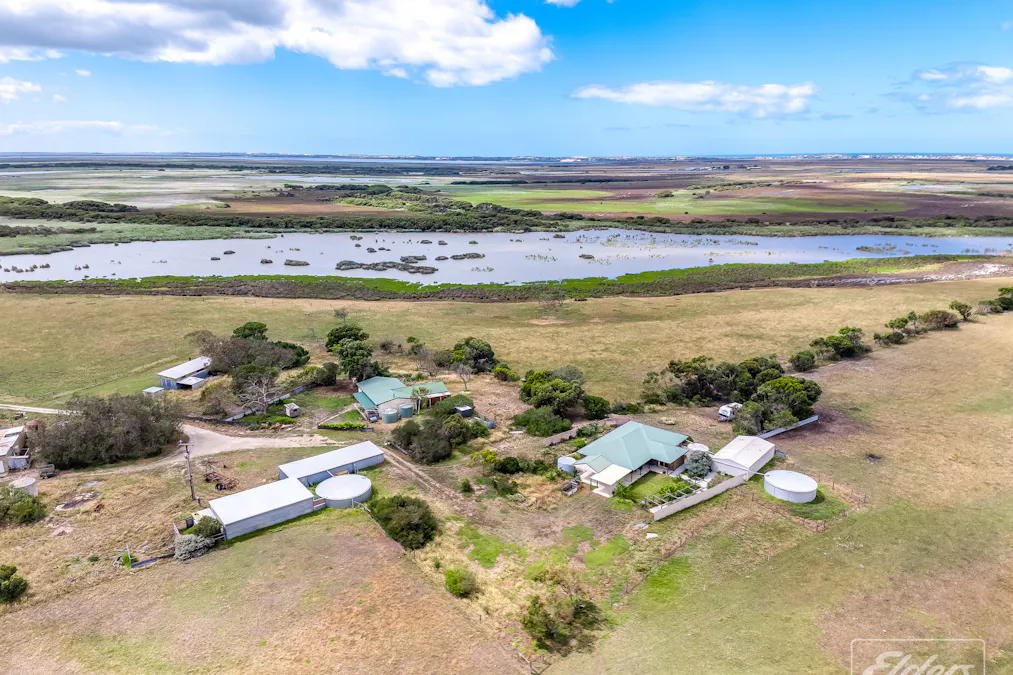 1408A&B Randell Road, Hindmarsh Island, SA, 5214 - Image 11