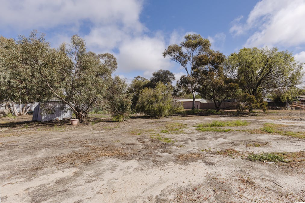 60 & 62 Dumbleyung Road, Wickepin, WA, 6370 - Image 15