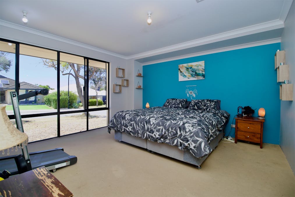 7 Wincanton Chase, Leda, WA, 6170 - Image 3