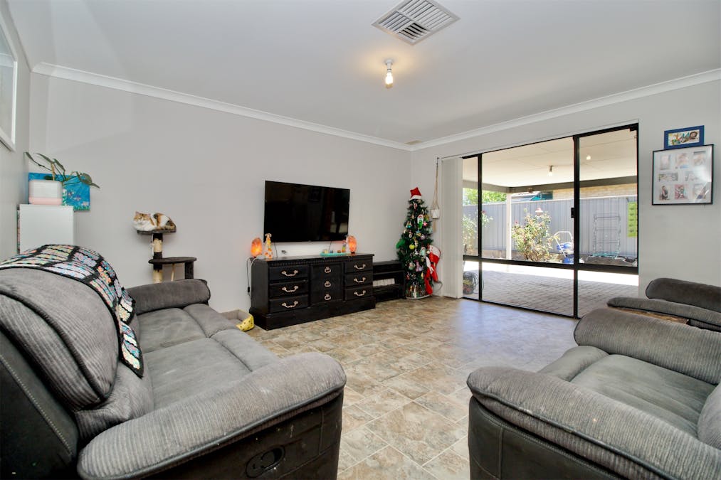 7 Wincanton Chase, Leda, WA, 6170 - Image 7