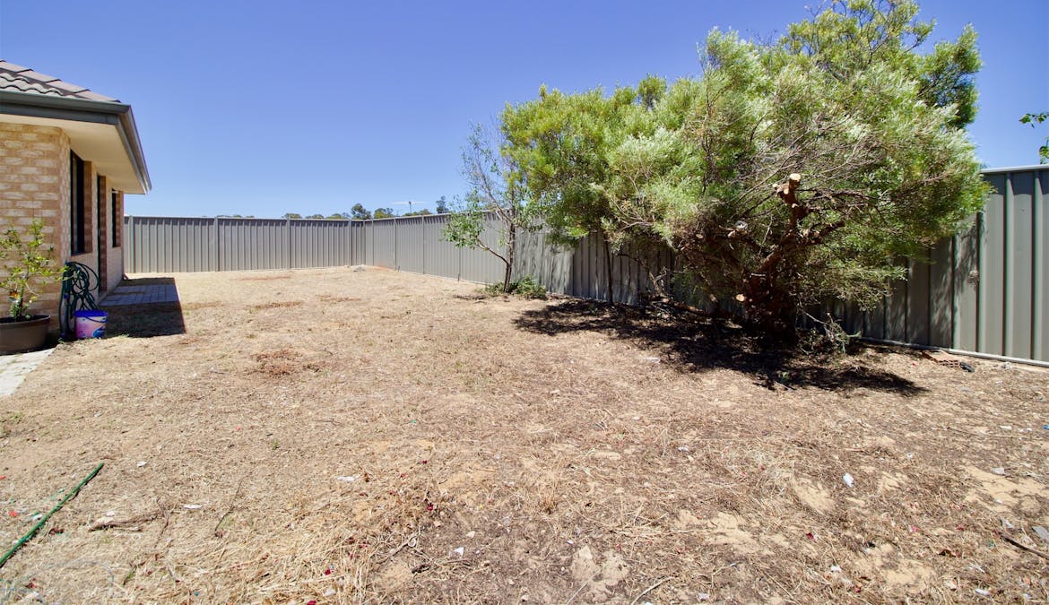 7 Wincanton Chase, Leda, WA, 6170 - Image 16