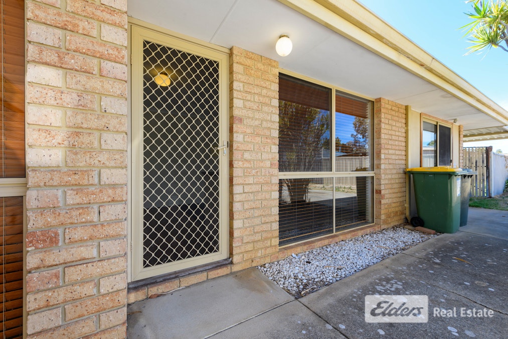 2/11 Erica Street, Coodanup, WA, 6210 - Image 2