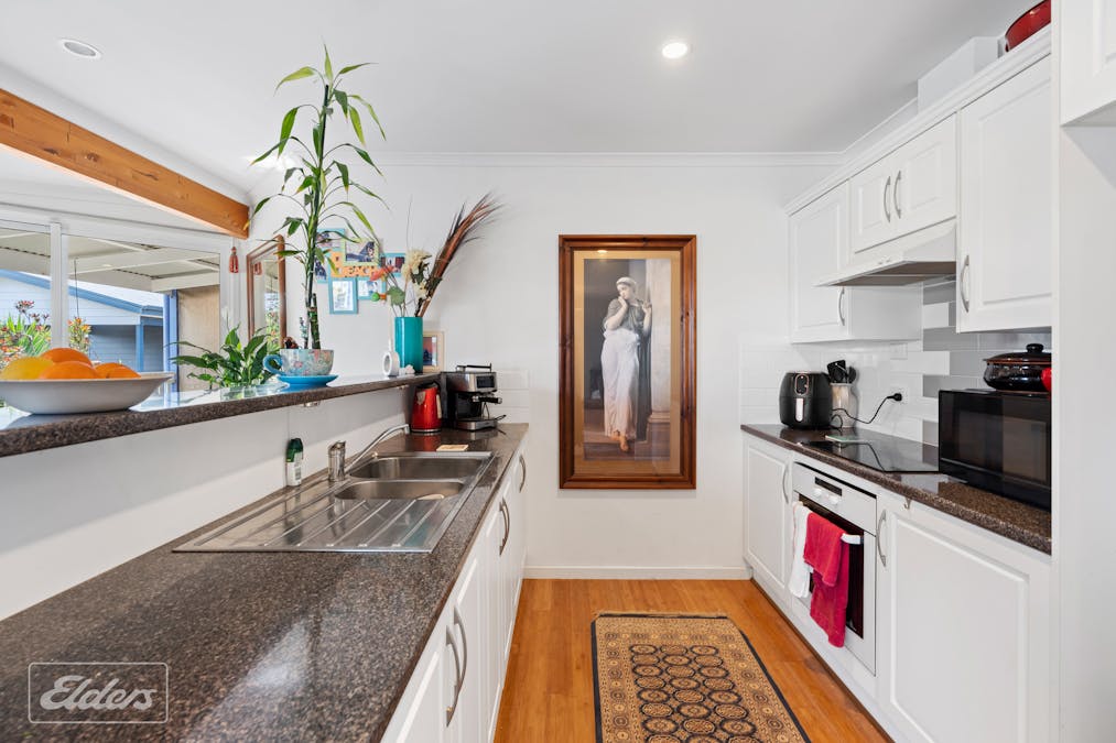 24 ALEXANDRINA Drive, Clayton Bay, SA, 5256 - Image 10