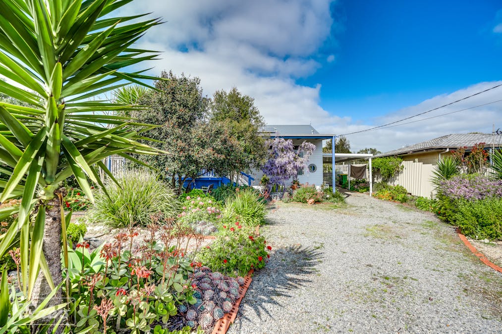 24 ALEXANDRINA Drive, Clayton Bay, SA, 5256 - Image 4