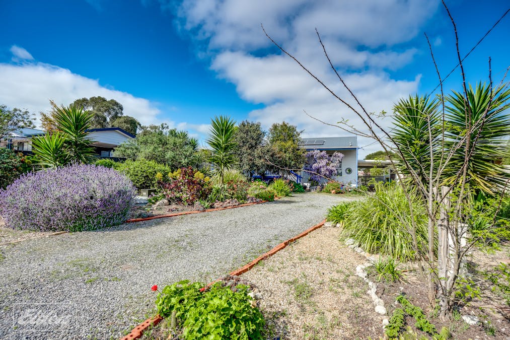 24 ALEXANDRINA Drive, Clayton Bay, SA, 5256 - Image 3