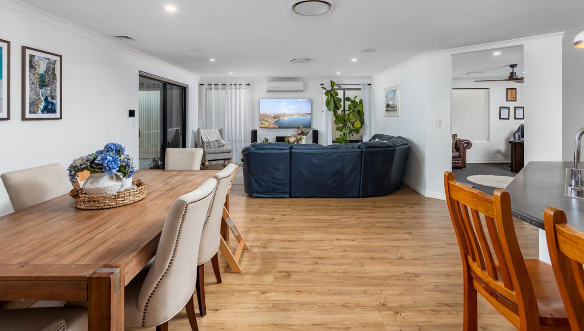 14 Solstice Way, Australind, WA, 6233 - Image 19