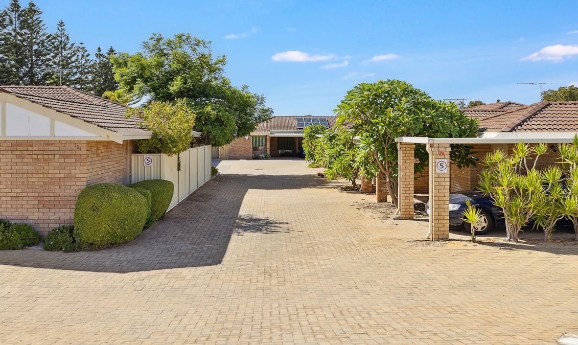 9/98 Simpson Avenue, Rockingham, WA, 6168 - Image 1