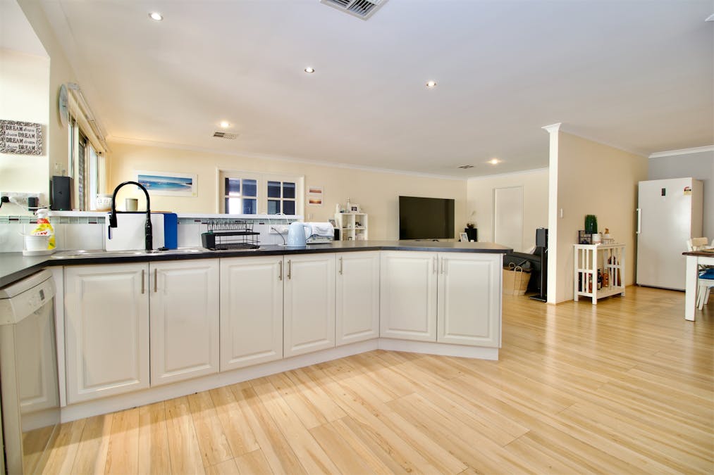 5 Edenhall Terrace, Waikiki, WA, 6169 - Image 13