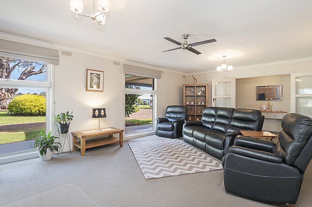 8242 Hamilton Highway, Hamilton, VIC, 3300 - Image 5