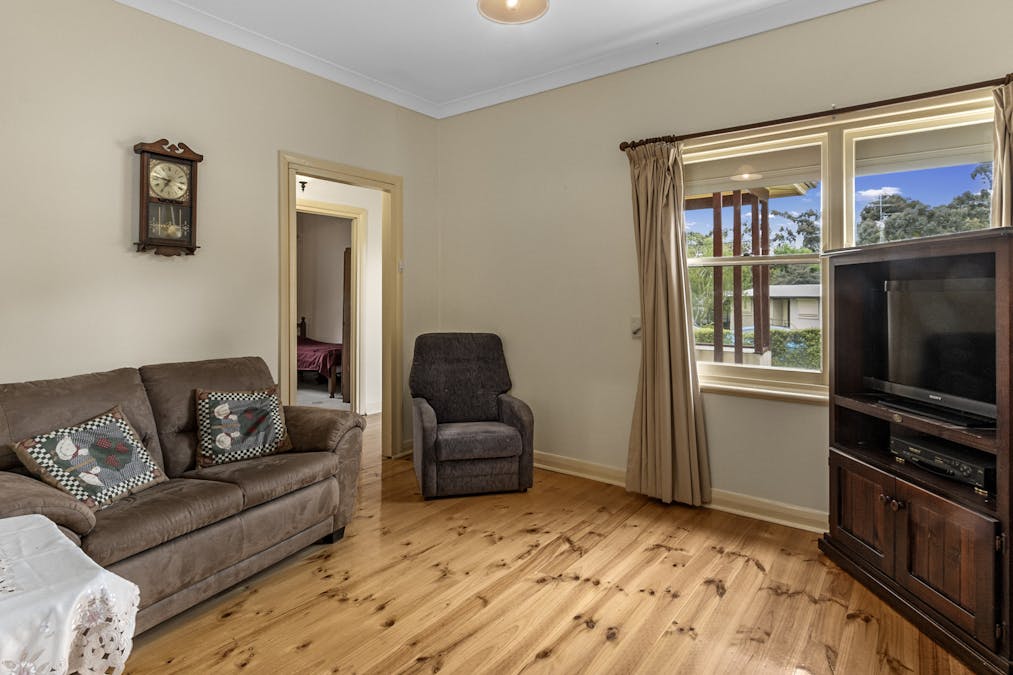 9 Bright Street, Clare, SA, 5453 - Image 3