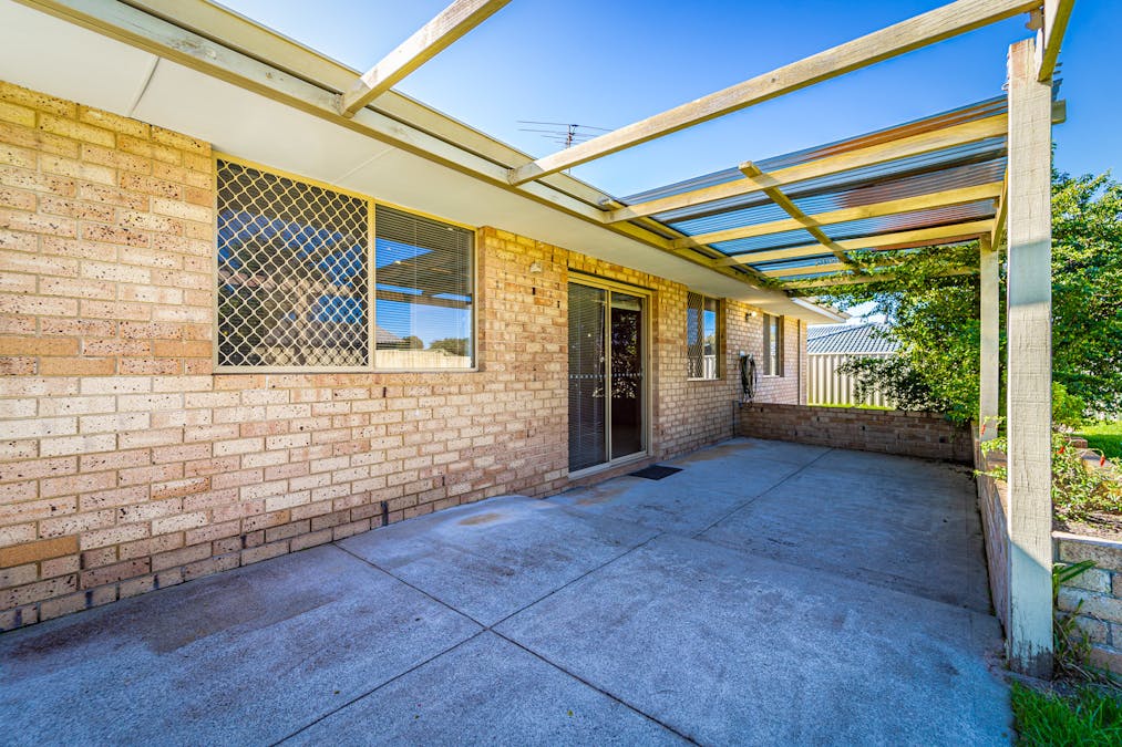 56 Kingsbridge Road, Warnbro, WA, 6169 - Image 19