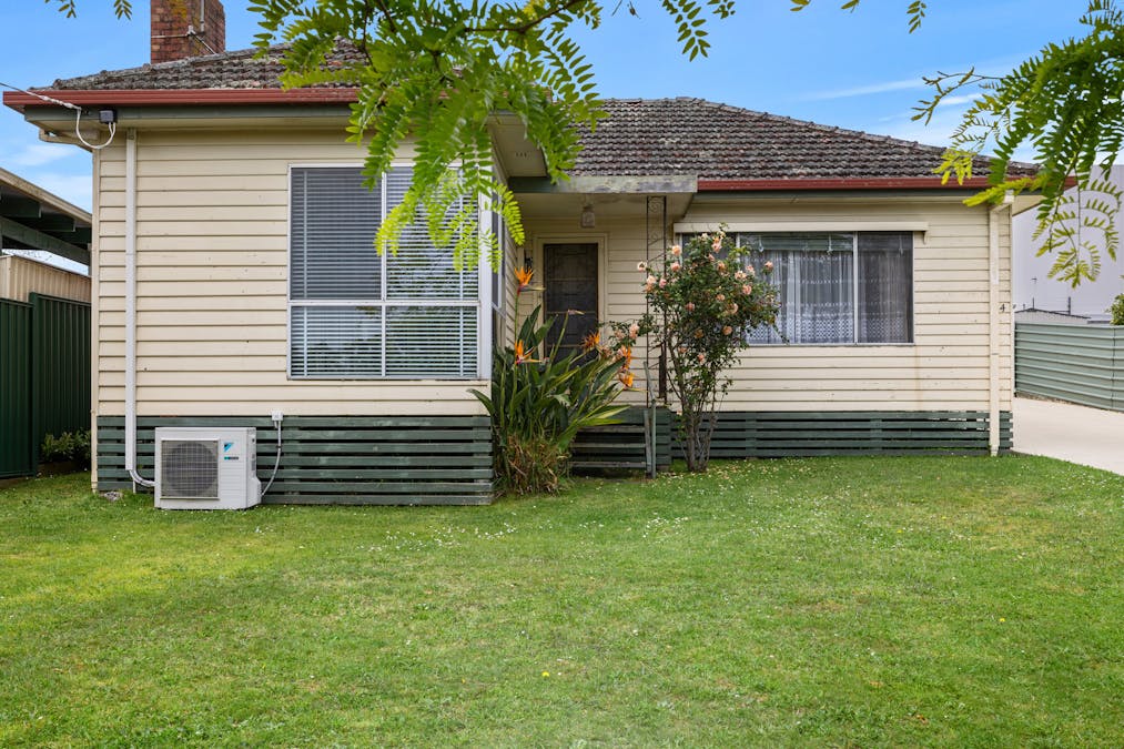 4  Milne Street, Leongatha, VIC, 3953 - Image 1