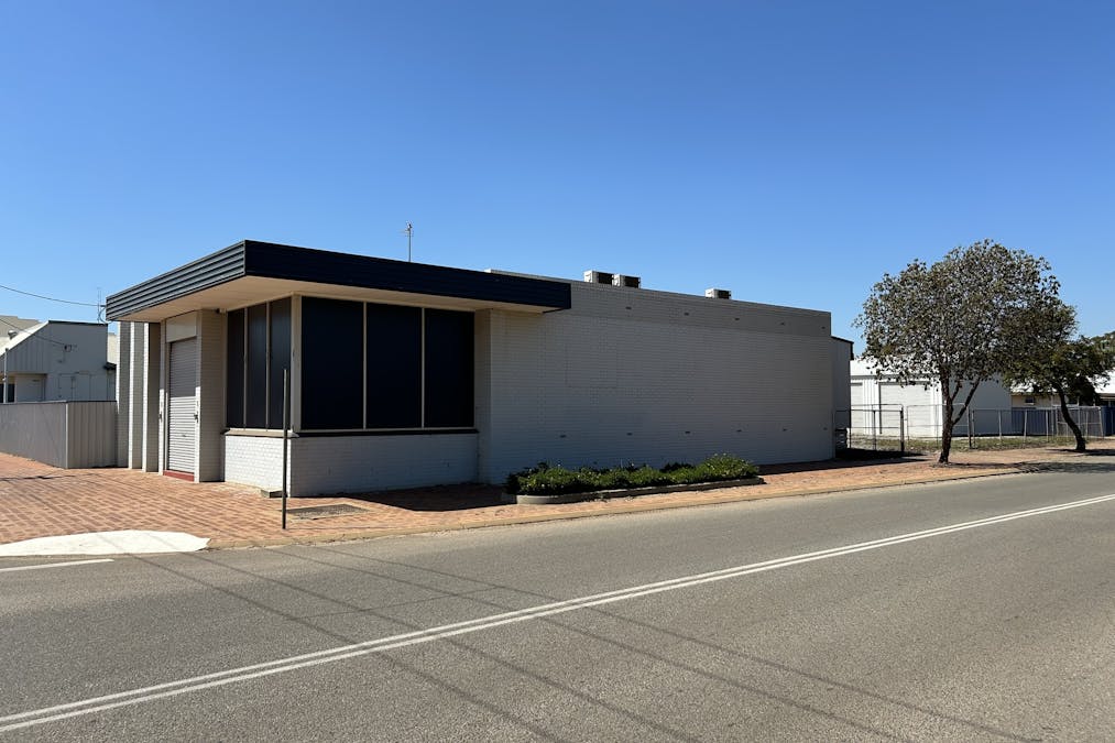 19 Dandaragan Street, Moora, WA, 6510 - Image 1