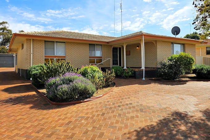 11 Janes Drive, Corrigin, WA, 6375 - Image 1