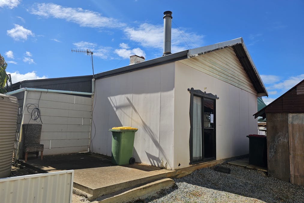20 Ada Street, Narembeen, WA, 6369 - Image 1