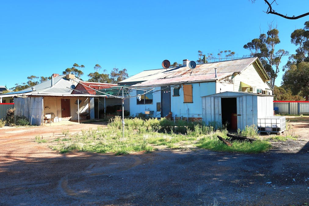 20 Ada Street, Narembeen, WA, 6369 - Image 18