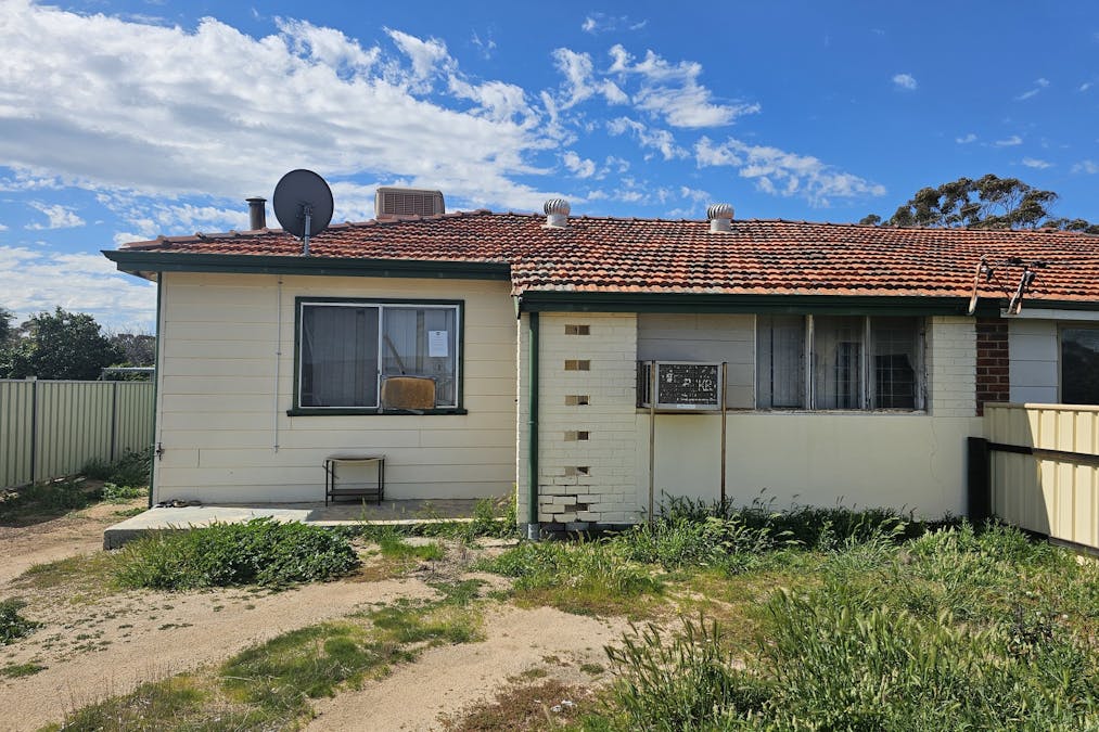 2A Northmore Street, Narembeen, WA, 6369 - Image 2