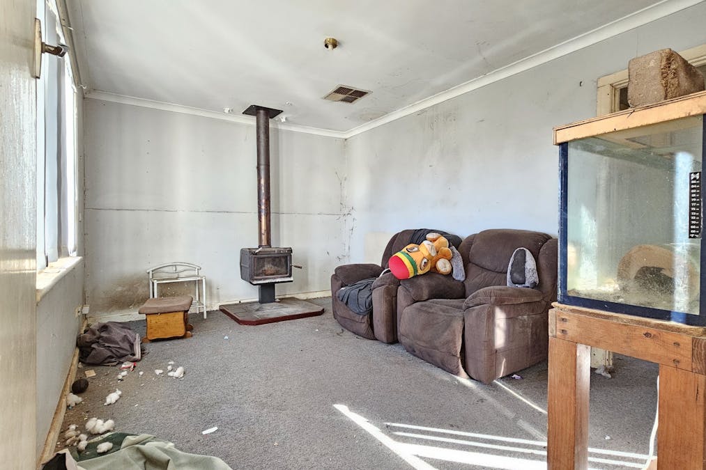 2A Northmore Street, Narembeen, WA, 6369 - Image 3