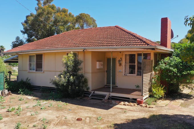 7 Rankin Street, Kondinin, WA, 6367 - Image 1