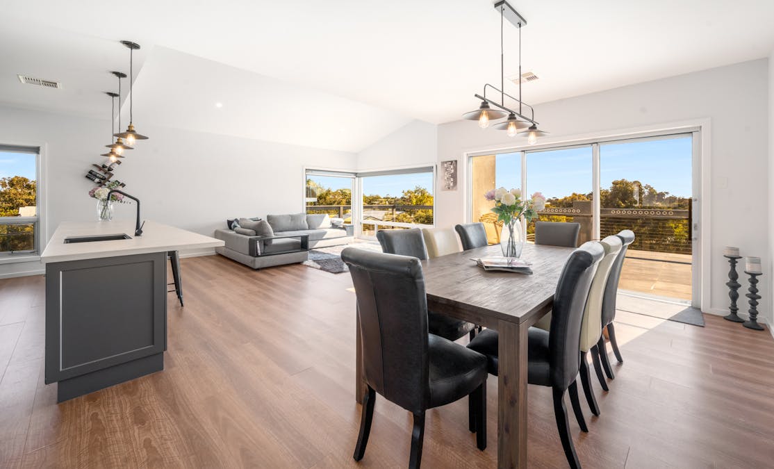 1 Ti-Tree Close, Robe, SA, 5276 - Image 1
