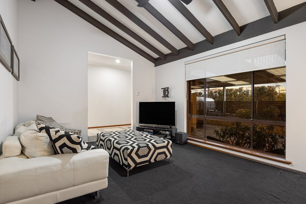 98 Donald Drive, Safety Bay, WA, 6169 - Image 8