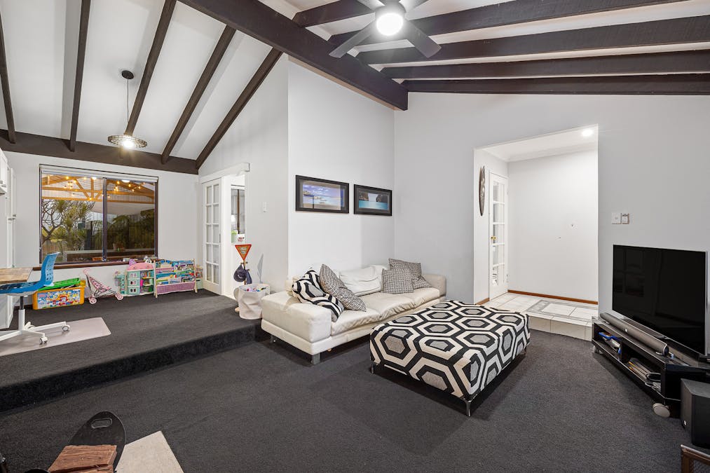 98 Donald Drive, Safety Bay, WA, 6169 - Image 7