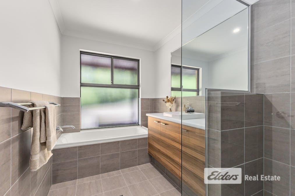 18 Foster Street, Collie, WA, 6225 - Image 27