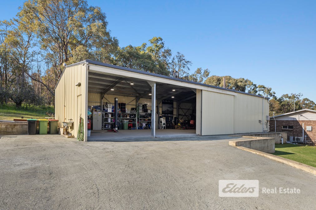 18 Foster Street, Collie, WA, 6225 - Image 30