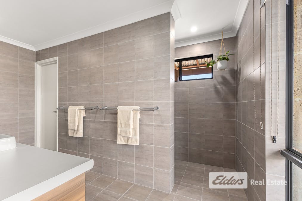 18 Foster Street, Collie, WA, 6225 - Image 22