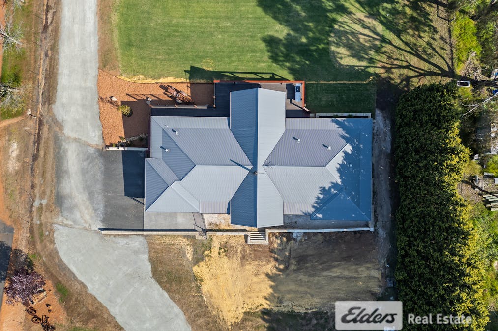 18 Foster Street, Collie, WA, 6225 - Image 33