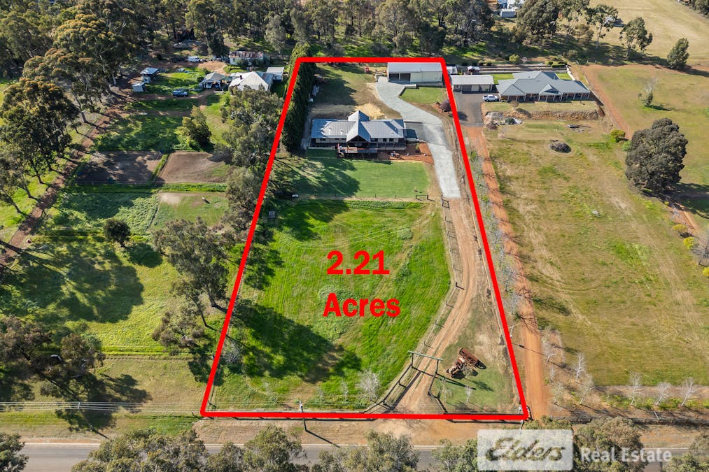 18 Foster Street, Collie, WA, 6225 - Image 34