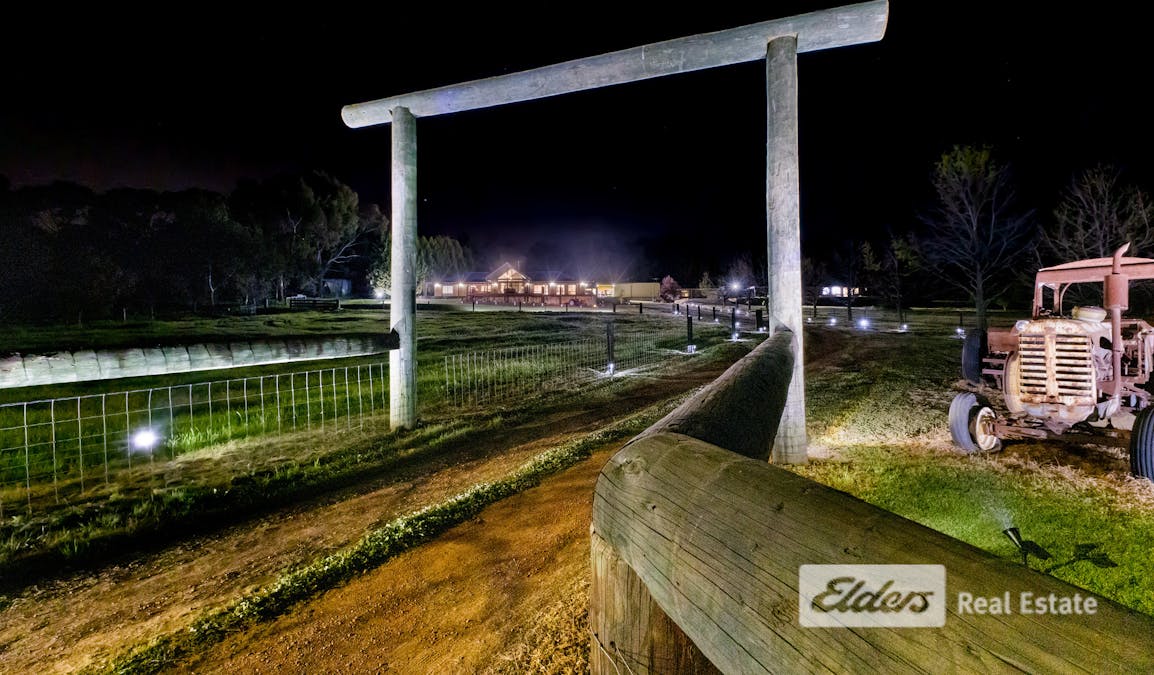 18 Foster Street, Collie, WA, 6225 - Image 4