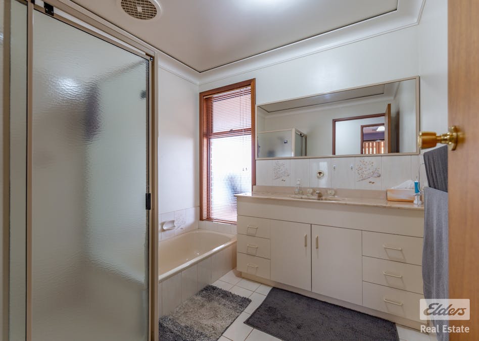 112 Goomalling Road, Northam, WA, 6401 - Image 25