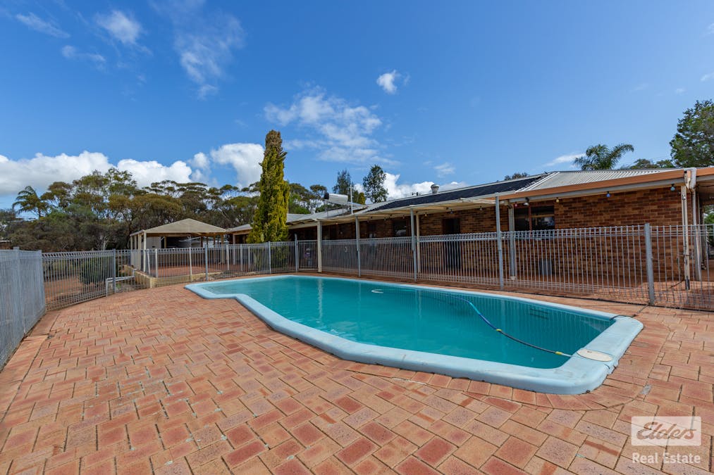 112 Goomalling Road, Northam, WA, 6401 - Image 30