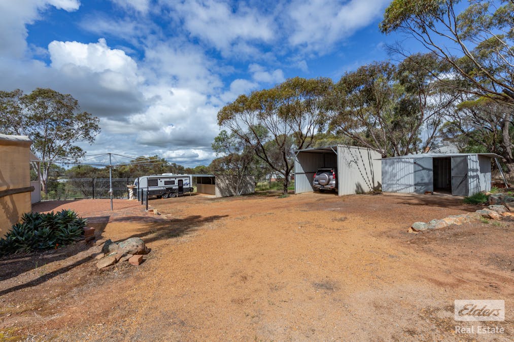 112 Goomalling Road, Northam, WA, 6401 - Image 35