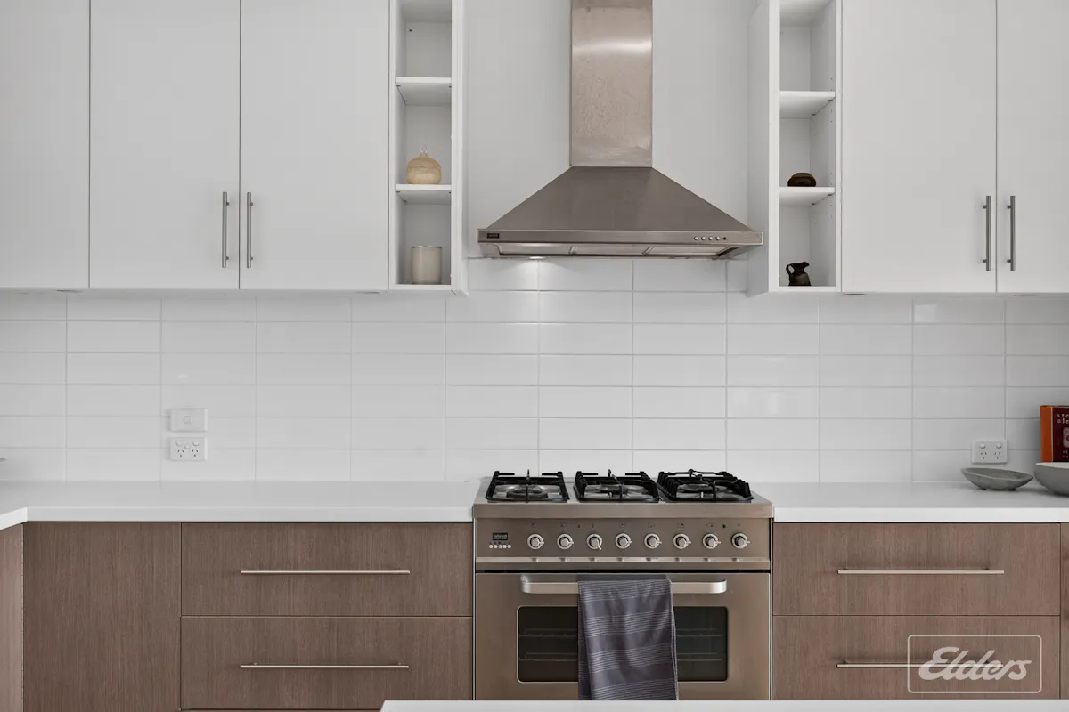 15 Merino Avenue — photo 7 of 30